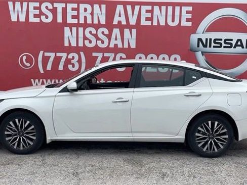 Used 2023 Nissan Altima 2.5 SV image 24