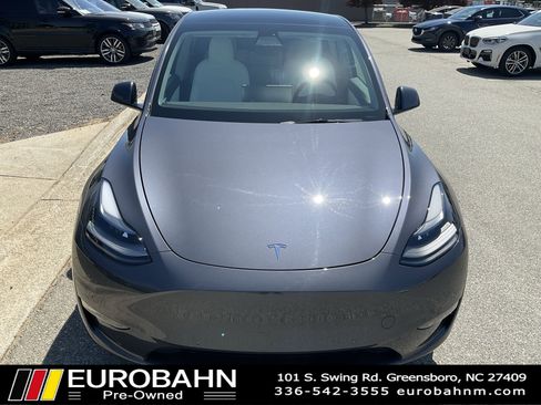 Used 2022 Tesla Model Y Performance AWD/4WD image 25