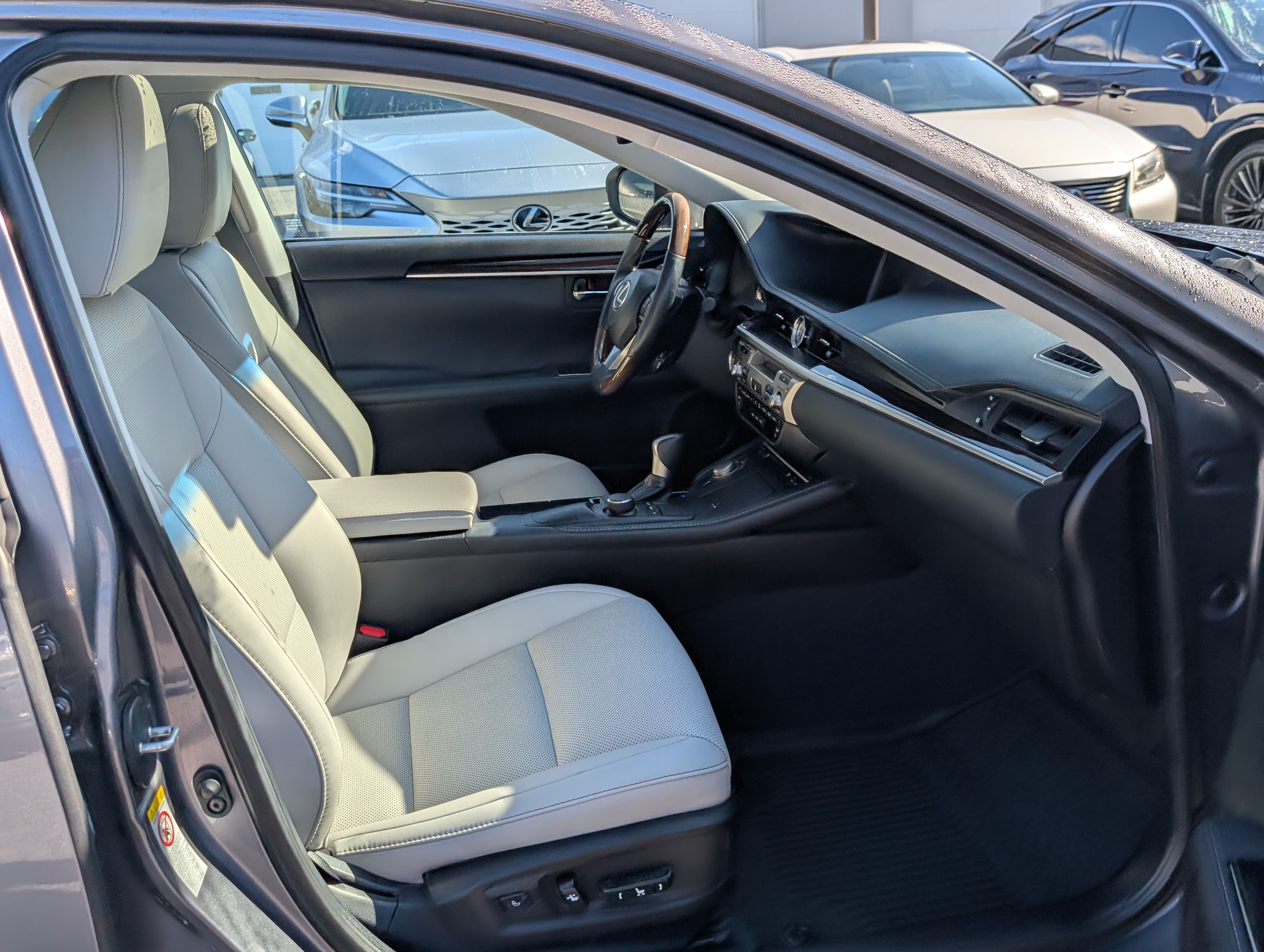 Used 2018 Lexus ES 350 w/ Premier Package FWD image 8