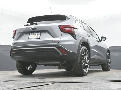 New 2026 Chevrolet Trax RS w/ Sunroof Package image 45