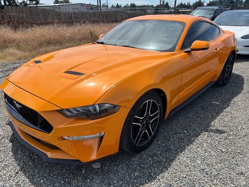 Used 2018 Ford Mustang Premium RWD image 1