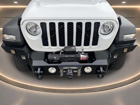 Used 2020 Jeep Gladiator Sport w/ Quick Order Package 23S AWD/4WD image 11