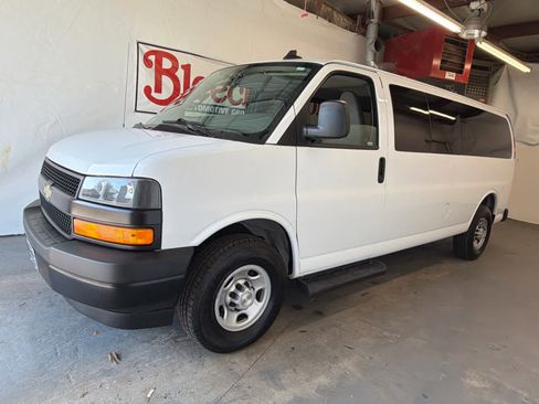 Used 2023 Chevrolet Express 3500 LS image 2