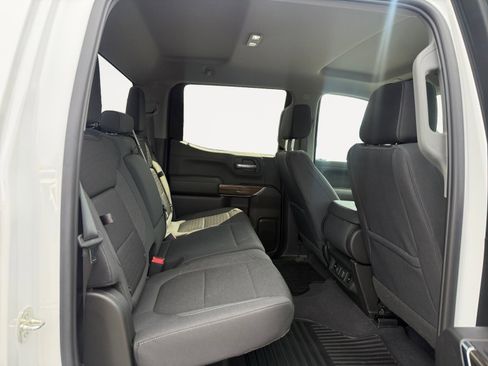 Used 2019 Chevrolet Silverado 1500 LT Trail Boss w/ Convenience Package image 18