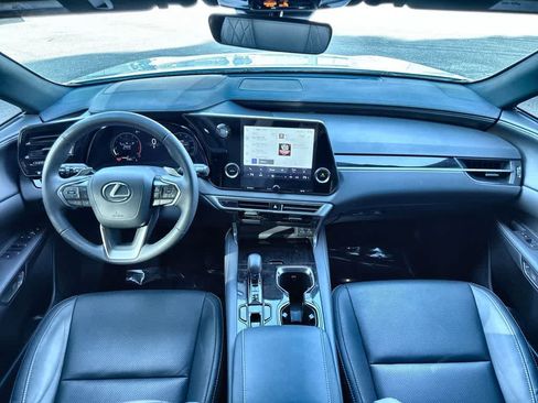 Used 2025 Lexus RX 350 FWD w/ Technology Package image 24