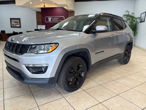 Used 2020 Jeep Compass Latitude AWD/4WD image 5