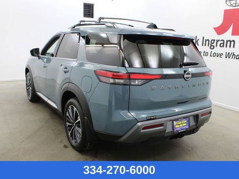 New 2026 Nissan Pathfinder Platinum image 2