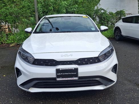 Used 2023 Kia Forte LXS w/ LXS Technology Package FWD image 14