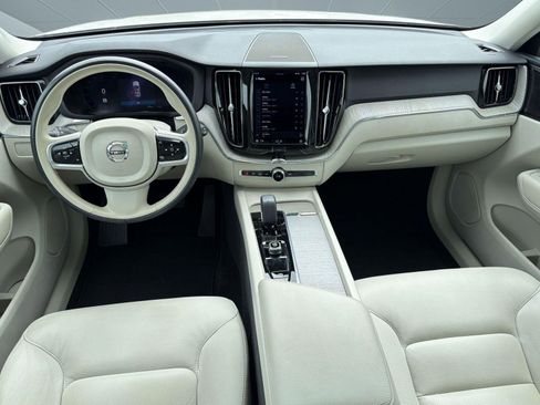 Used 2023 Volvo XC60 B5 Plus w/ Protection Package Premier image 17