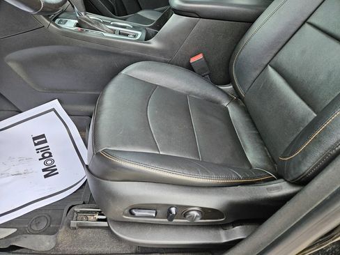 Used 2020 Chevrolet Equinox Premier image 23