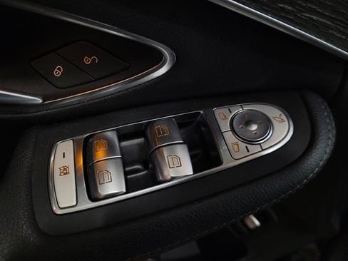 Used 2020 Mercedes-Benz C 300 4MATIC Sedan image 27