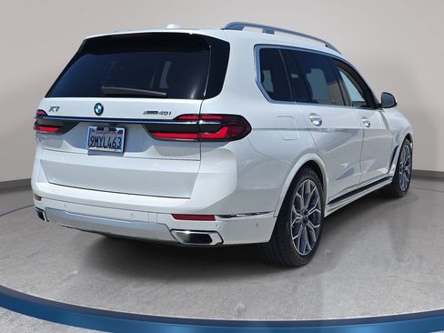 Used 2024 BMW X7 xDrive40i w/ Premium Package AWD/4WD image 6