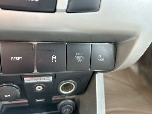 Used 2009 Ford Focus SEL FWD image 28