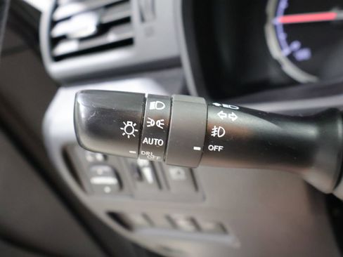 Used 2022 Toyota 4Runner Limited AWD/4WD image 34