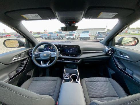 New 2026 Chevrolet Equinox LT w/ Safety and Technology Package image 34