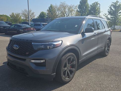 Used 2021 Ford Explorer ST w/ Equipment Group 401A AWD/4WD image 3