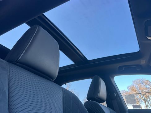 Certified 2024 Lexus RX 350 RX 350h Luxury w/ Convenience Package image 17