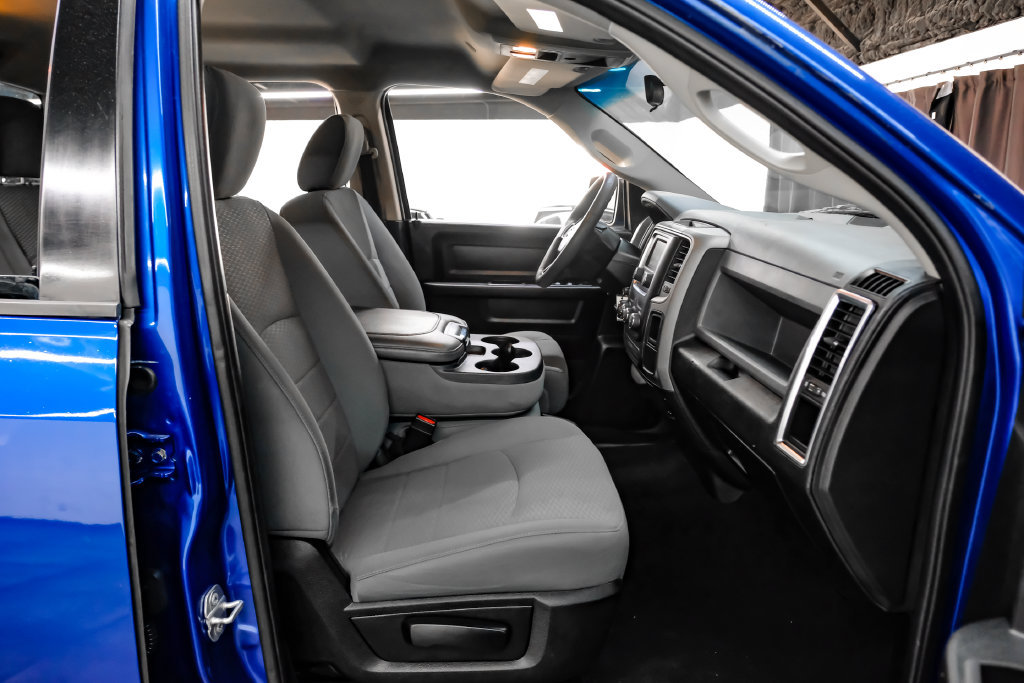 Used 2019 RAM 1500 Express w/ Express Value Package AWD/4WD image 34