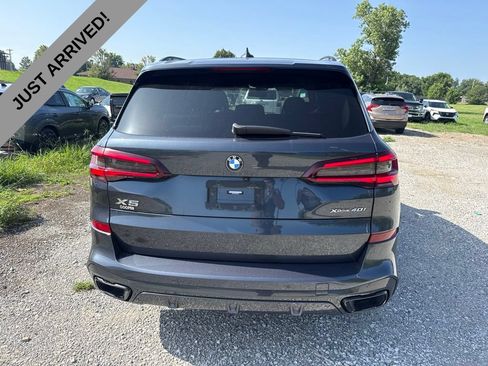 Used 2022 BMW X5 xDrive40i w/ M Sport Package AWD/4WD image 6
