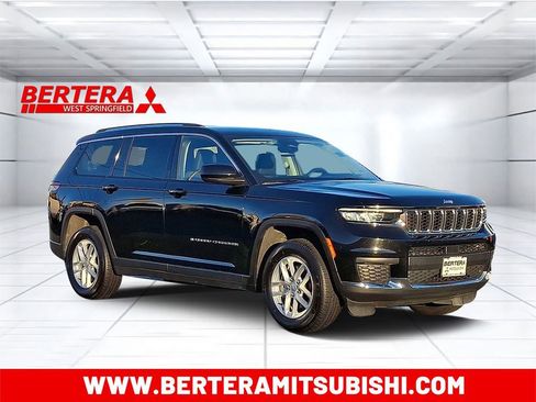 Used 2023 Jeep Grand Cherokee L Laredo image 1