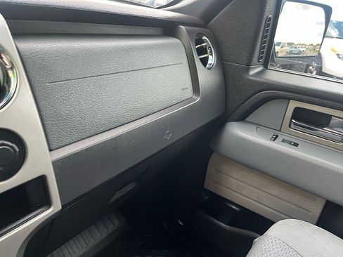 Used 2011 Ford F150 XLT AWD/4WD image 18