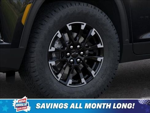 New 2026 Chevrolet Traverse Z71 w/ Driver Confidence Package AWD/4WD image 9