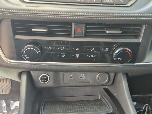 Certified 2023 Nissan Rogue S FWD image 26