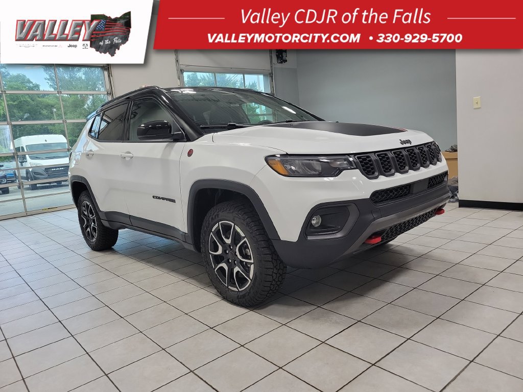 New 2026 Jeep Compass Trailhawk w/ Sun, Sound & Navigation Group AWD/4WD 360° Tour