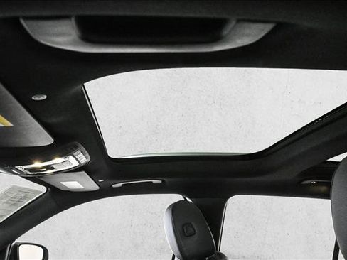 Used 2020 Mercedes-Benz GLB 250 4MATIC image 17