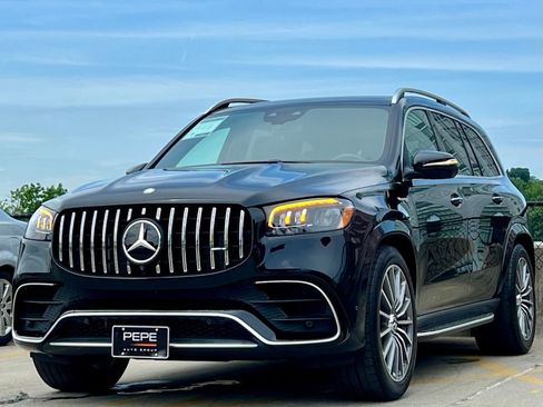 Certified 2025 Mercedes-Benz GLS 63 AMG 4MATIC image 4