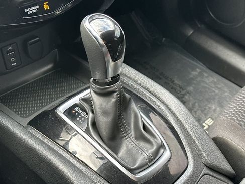 Used 2018 Nissan Rogue Sport S AWD/4WD image 23