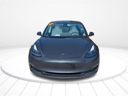 Used 2023 Tesla Model 3 Performance image 9