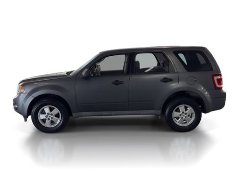 Used 2009 Ford Escape XLS image 2