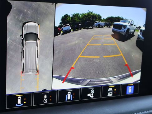 Used 2023 Chevrolet Tahoe LT w/ Luxury Package image 16