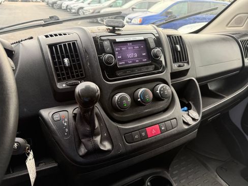 Used 2021 RAM ProMaster 2500 w/ Convenience Group FWD image 22