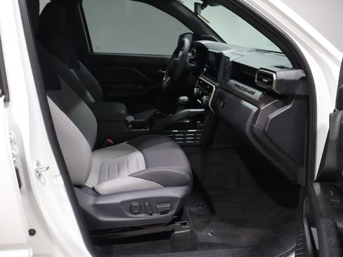 Used 2026 Toyota Tacoma TRD Sport w/ TRD Sport Upgrade Package AWD/4WD image 21