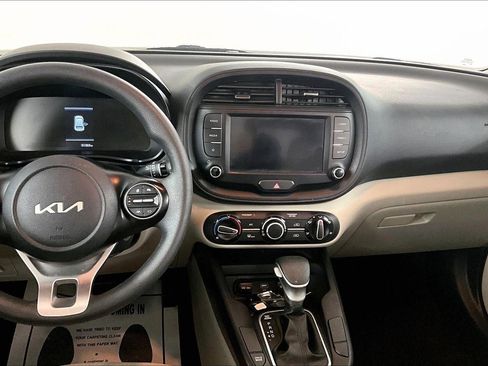 Used 2024 Kia Soul LX w/ Option Group 015 image 9