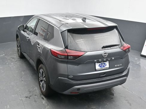 Used 2023 Nissan Rogue SV image 26