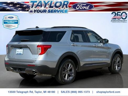 Certified 2023 Ford Explorer XLT w/ Equipment Group 202A AWD/4WD image 4