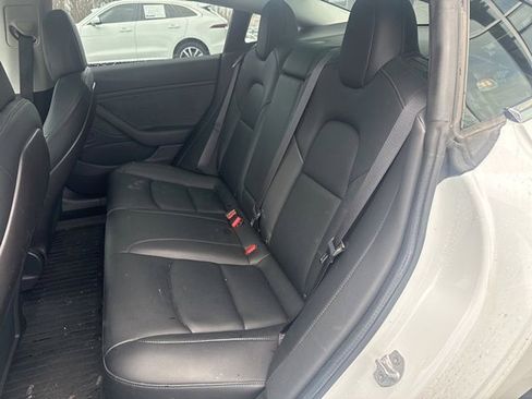 Used 2019 Tesla Model 3 Performance image 5