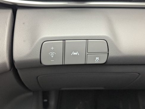 Used 2022 Hyundai Elantra SEL w/ Convenience Package FWD image 25