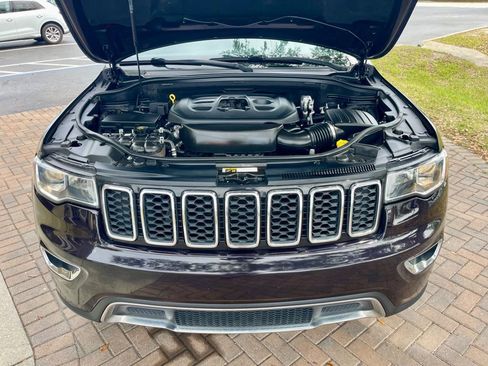 Used 2020 Jeep Grand Cherokee Limited w/ Luxury Group II image 17
