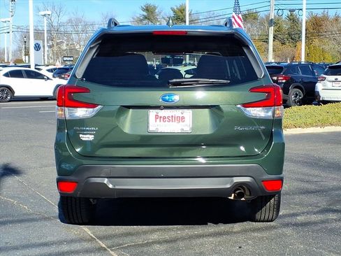 Certified 2023 Subaru Forester Premium image 4