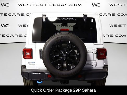 Used 2024 Jeep Wrangler Unlimited Sahara w/ Technology Group AWD/4WD image 4