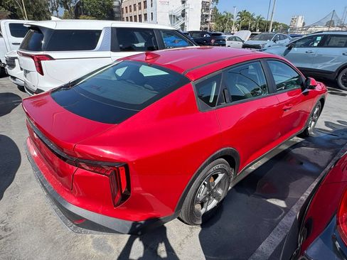 Certified 2025 Kia K4 FWD image 3