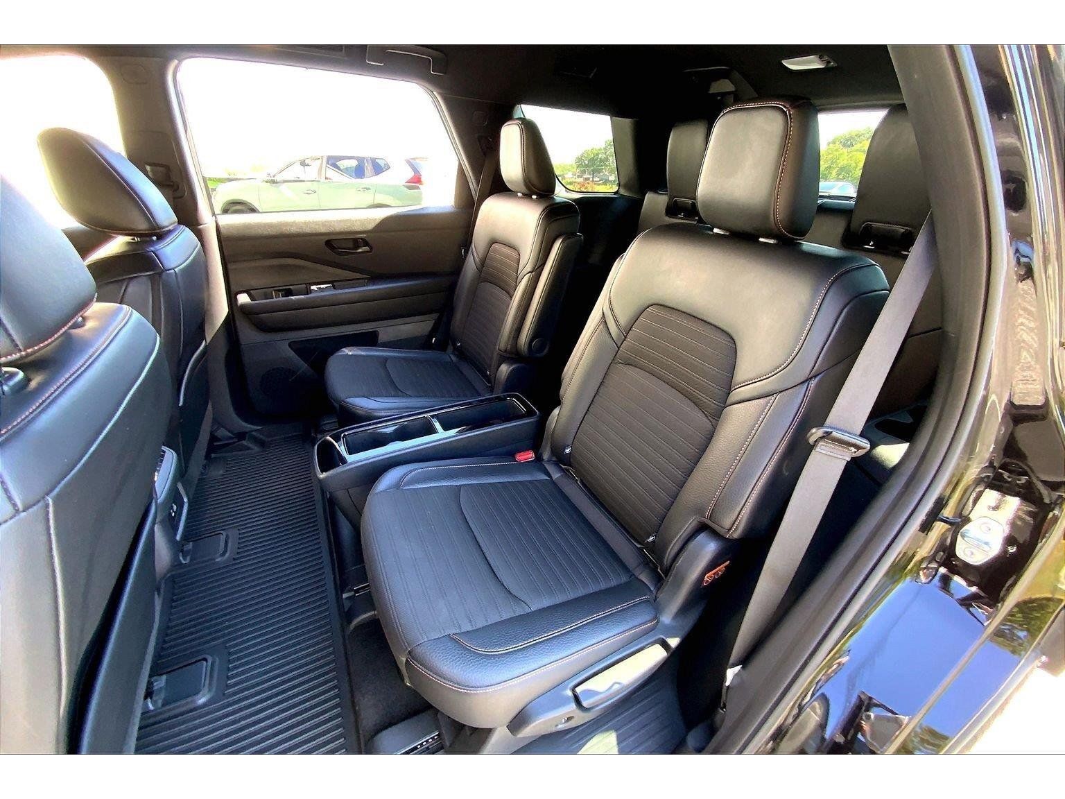 Used 2024 Nissan Pathfinder Rock Creek AWD/4WD image 22