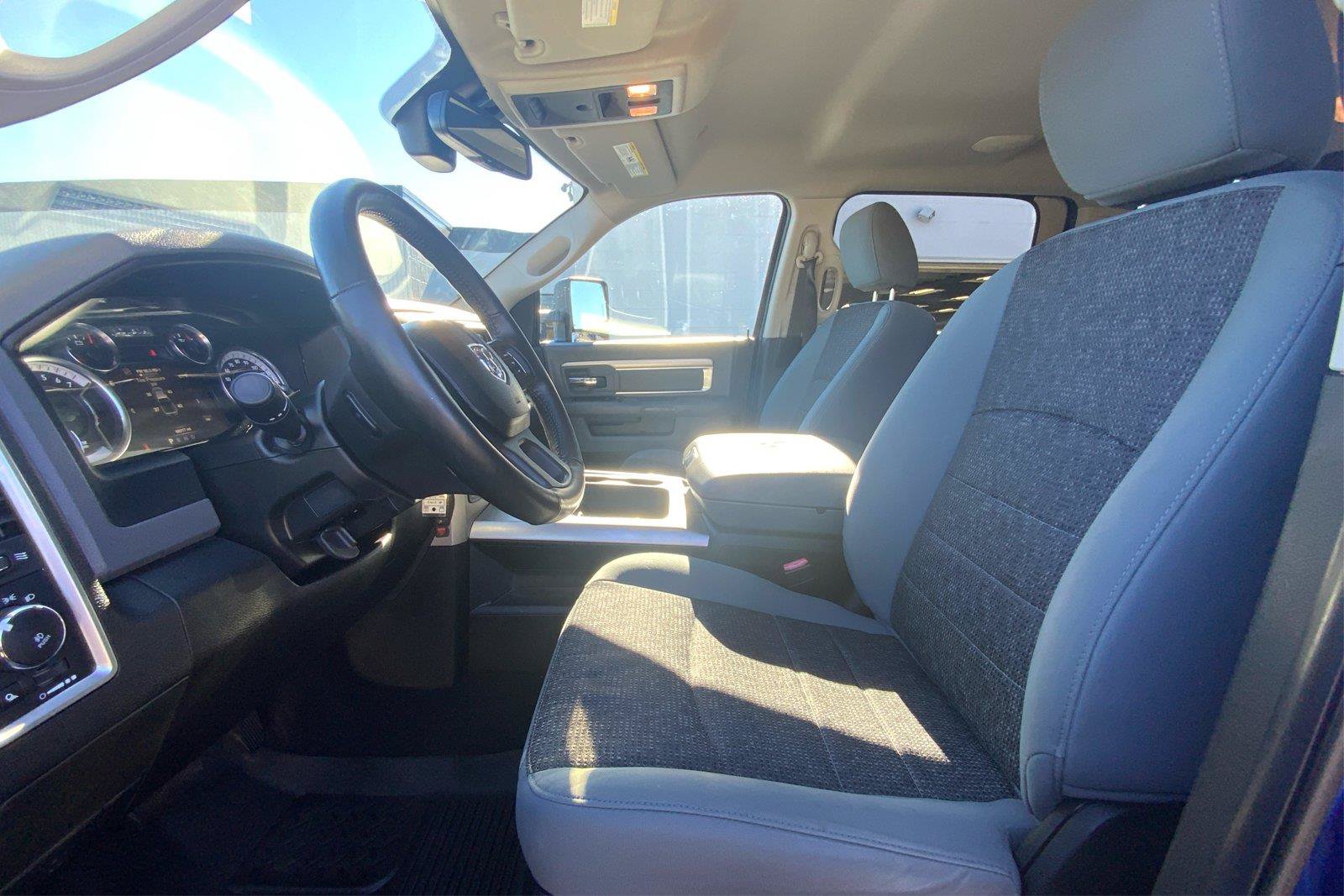 Used 2019 RAM 1500 Warlock AWD/4WD image 10
