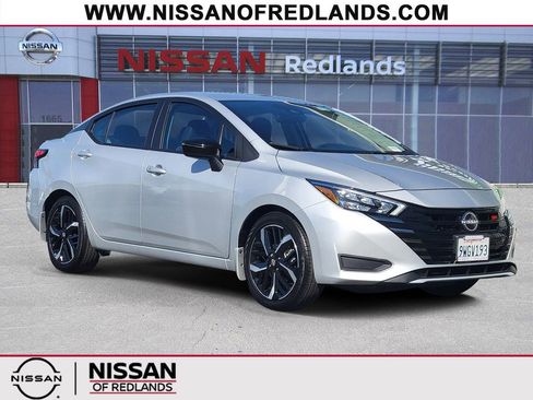 Used 2025 Nissan Versa SR w/ Trunk Package FWD image 1