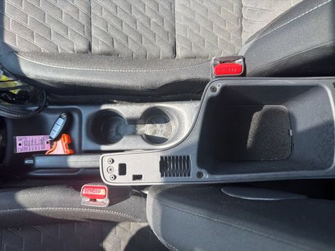 Certified 2022 Nissan Kicks S FWD image 23