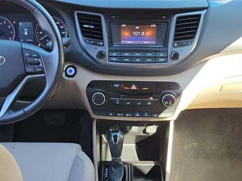 Used 2017 Hyundai Tucson Sport FWD image 14